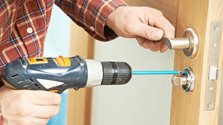 Automotive Locksmith at 02474, Massachusetts